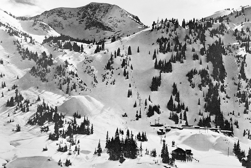 Happy Monday–11 inches of snow in 13 hours!